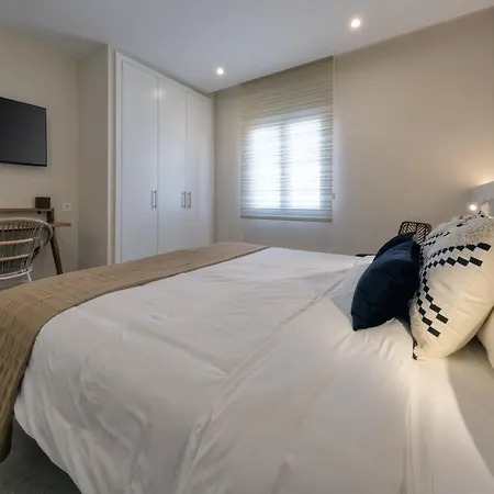 La Joya Suites- Near The Holiday home